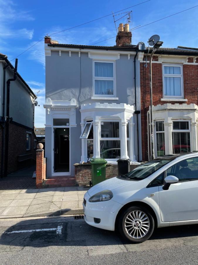 Family Home Copnor Portsmouth Extérieur photo